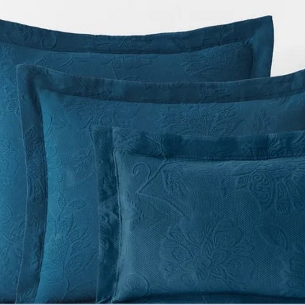 The Company Store Putnam Matelassé Standard Sham